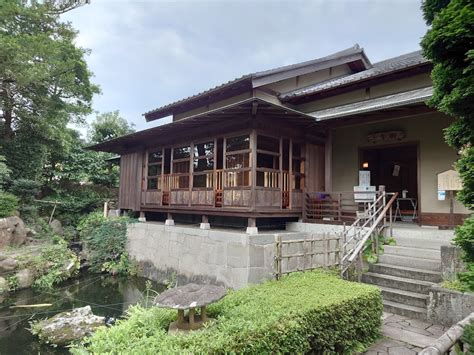  Tokaido Hiroshige Museum - Tutustu Japanin kuuluisaan puupiirrosmaalarin maailmaan!